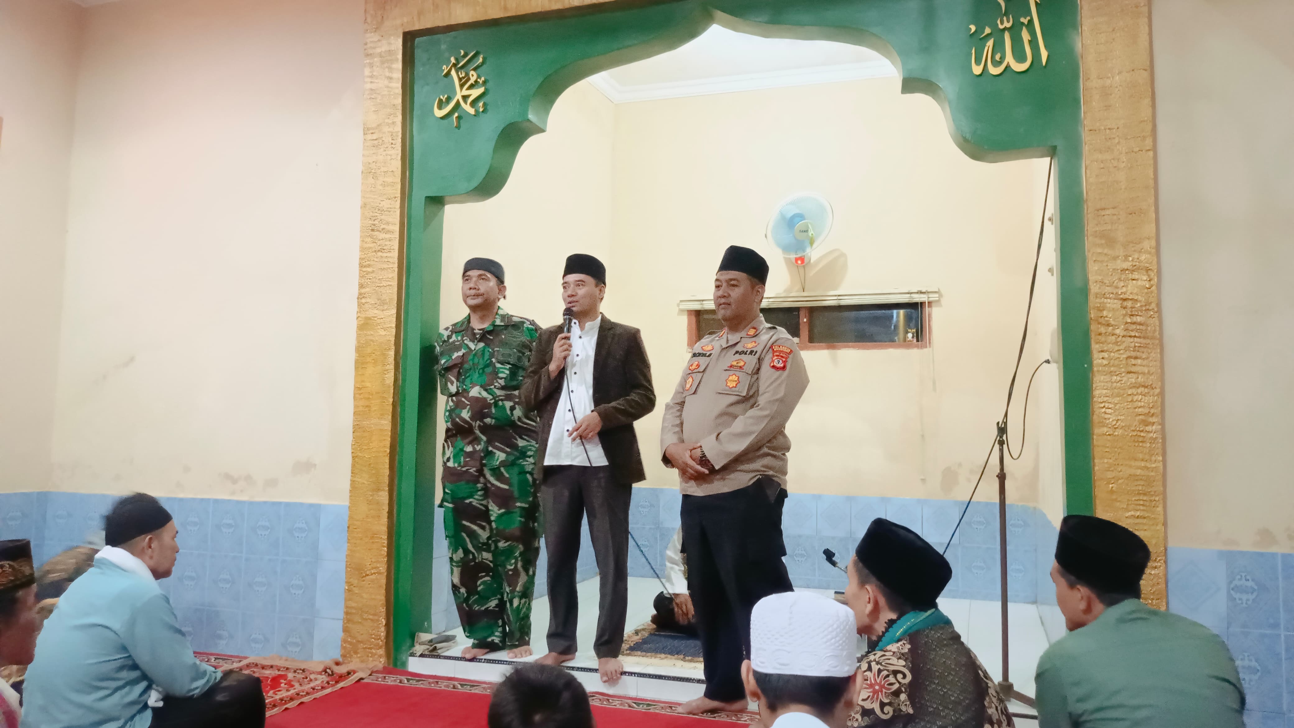 tarawih-keliling-1446-h-di-masjid-al-mukhlis