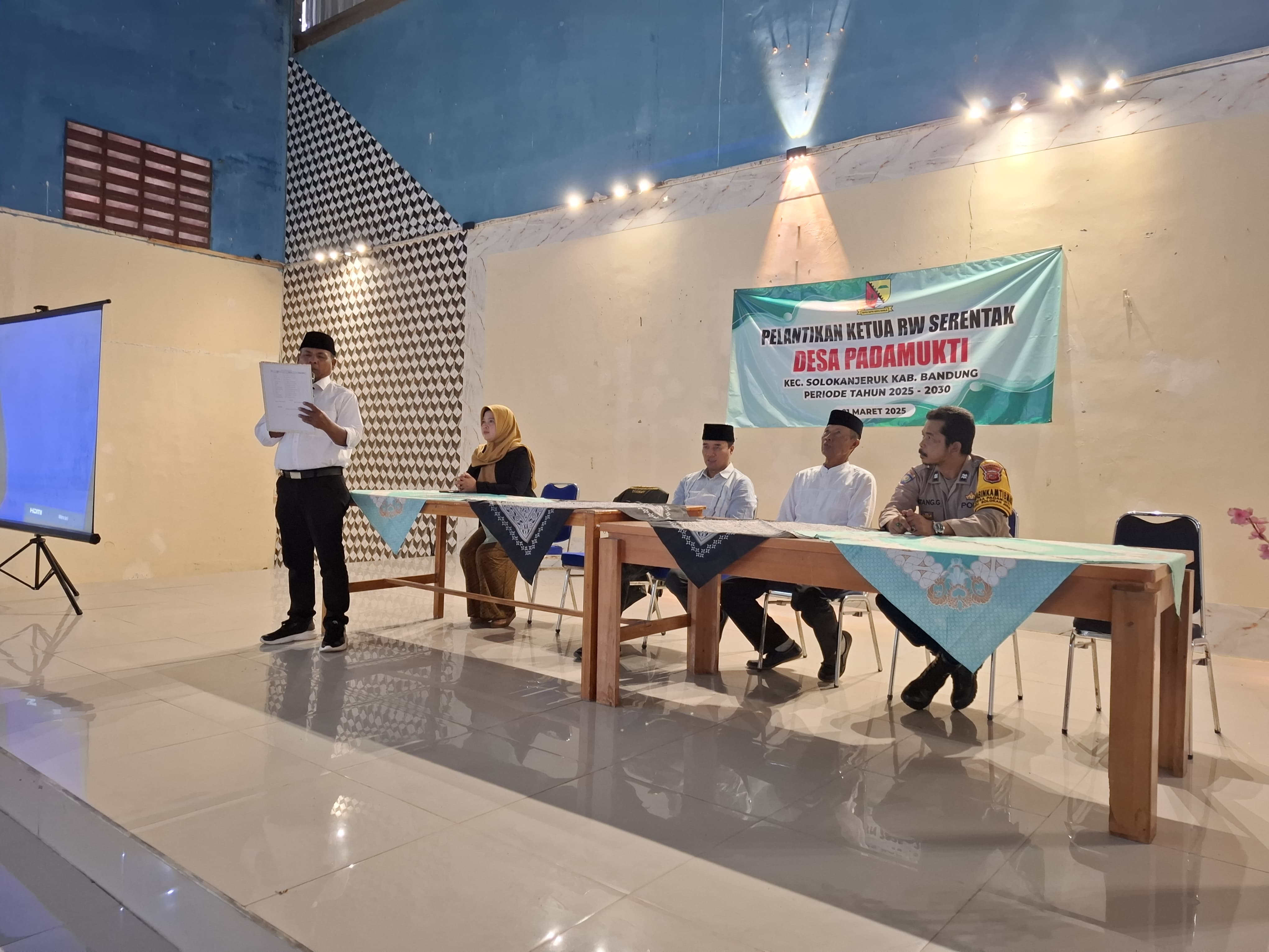 pelantikan-ketua-rw-serentak-desa-padamukti